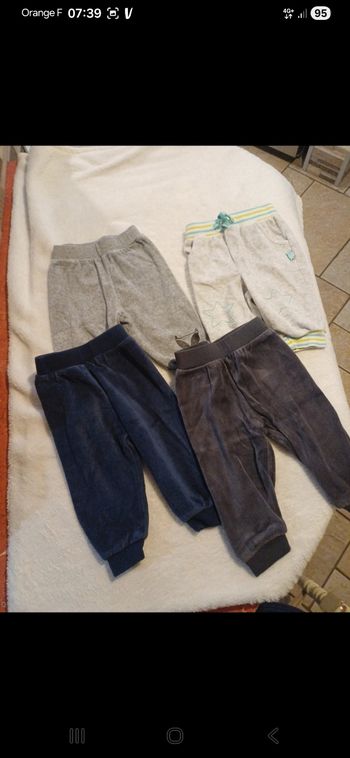 Lot de 4 bas bébé taille 3 mois