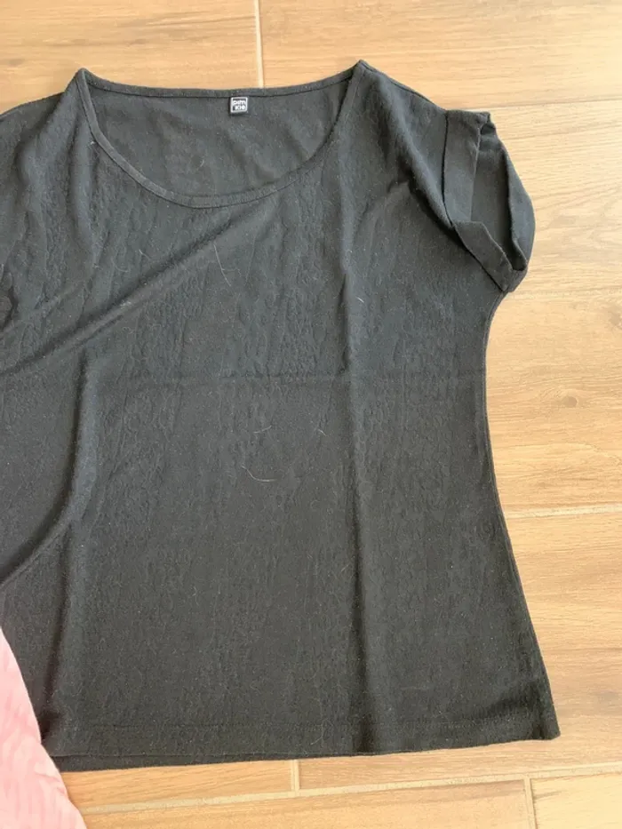 Lot 3 tee-shirts taille 38/40 - photo numéro 4