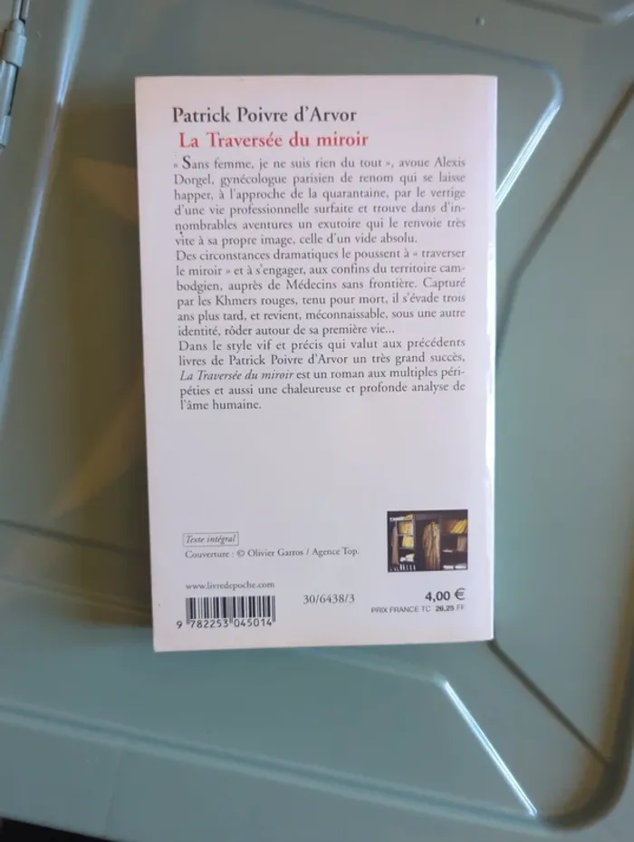 La traversée du miroir de Patrick poivre d'arvor - photo numéro 2