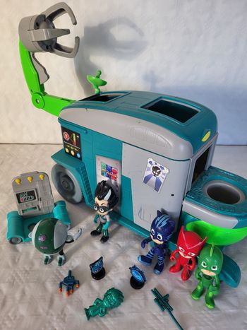 Quartier général de roméo + figurines