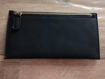 Pochette noire neuve