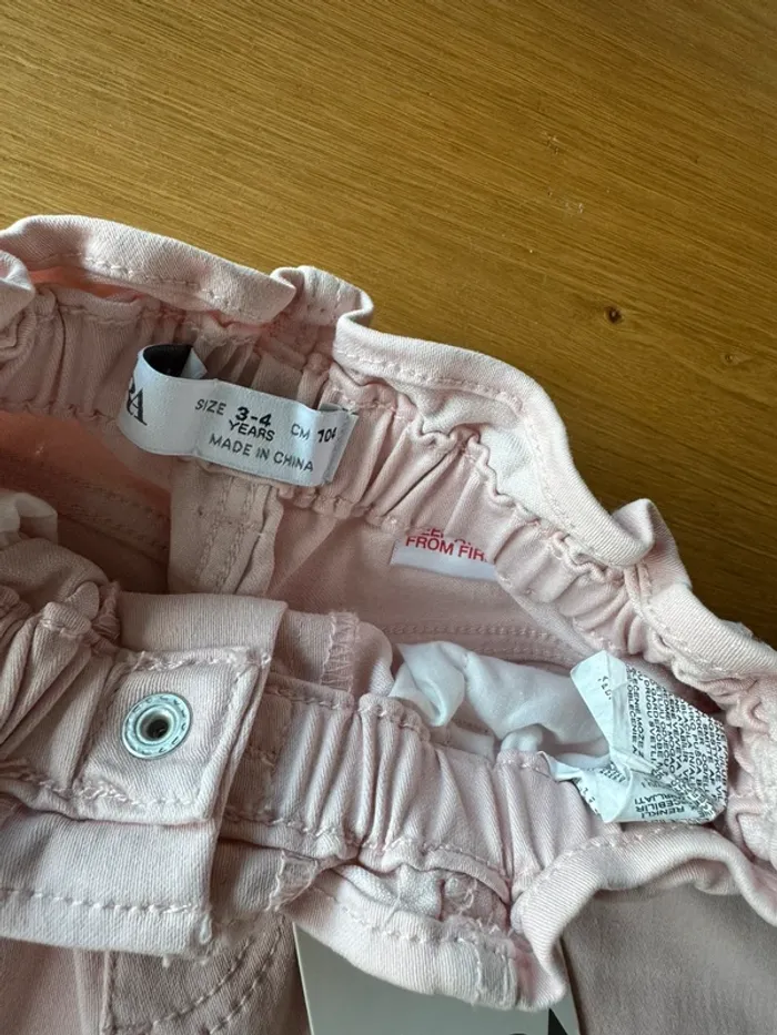 Pantalon taille haute rose pâle NEUF - Taille 4 Ans - photo numéro 4