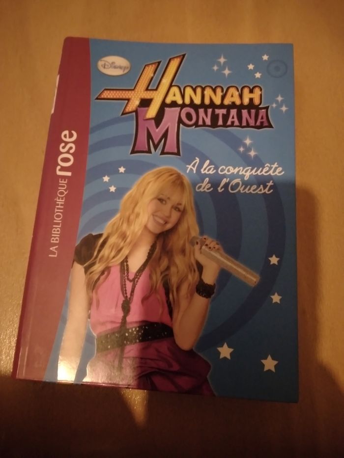 Livre neuf "hannah Montana à la conquête de l'ouest"