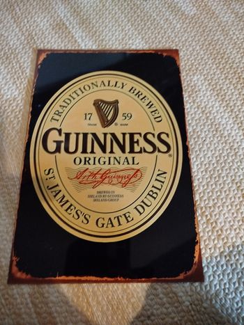 Plaque publicitaire motif guiness neuf 