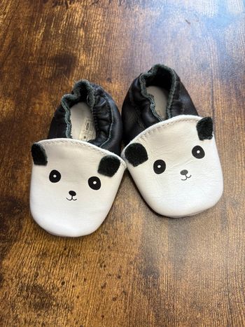Pantoufles panda