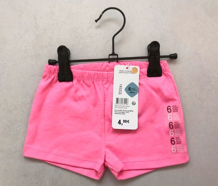 Short rose 6 mois neuf prix ferme