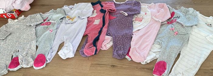Lot vêtement bébé fille pyjama