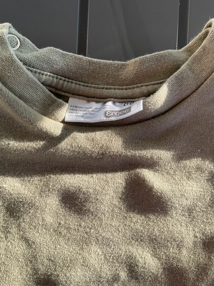 Ensemble pantalon et t-shirt - photo numéro 2