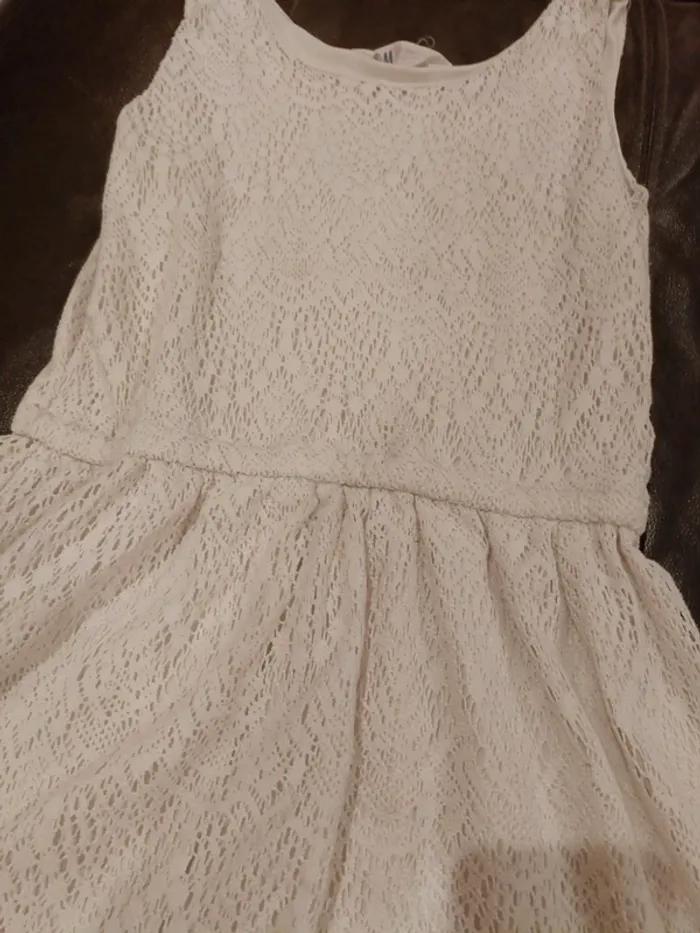 Robe blanche dentelle hm 14 ans - photo numéro 2