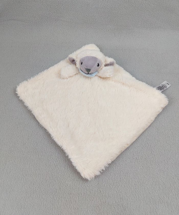 Doudou plat mouton fourrure écru crème blanc TEX Baby écharpe bleu hochet TBE