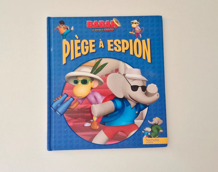 Livre Piège à espion , babar