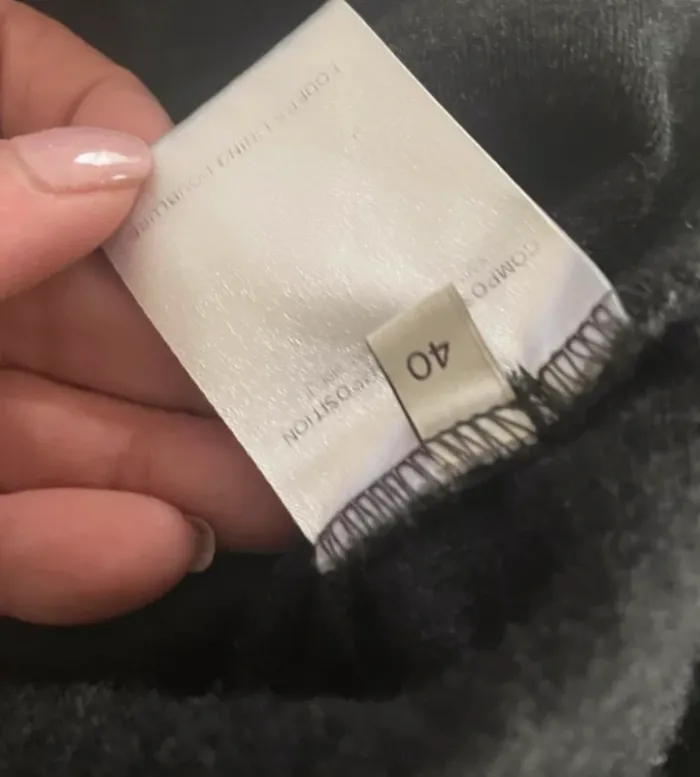 Stella McCartney pull gris foncé en laine vierge taille 40 - photo numéro 6