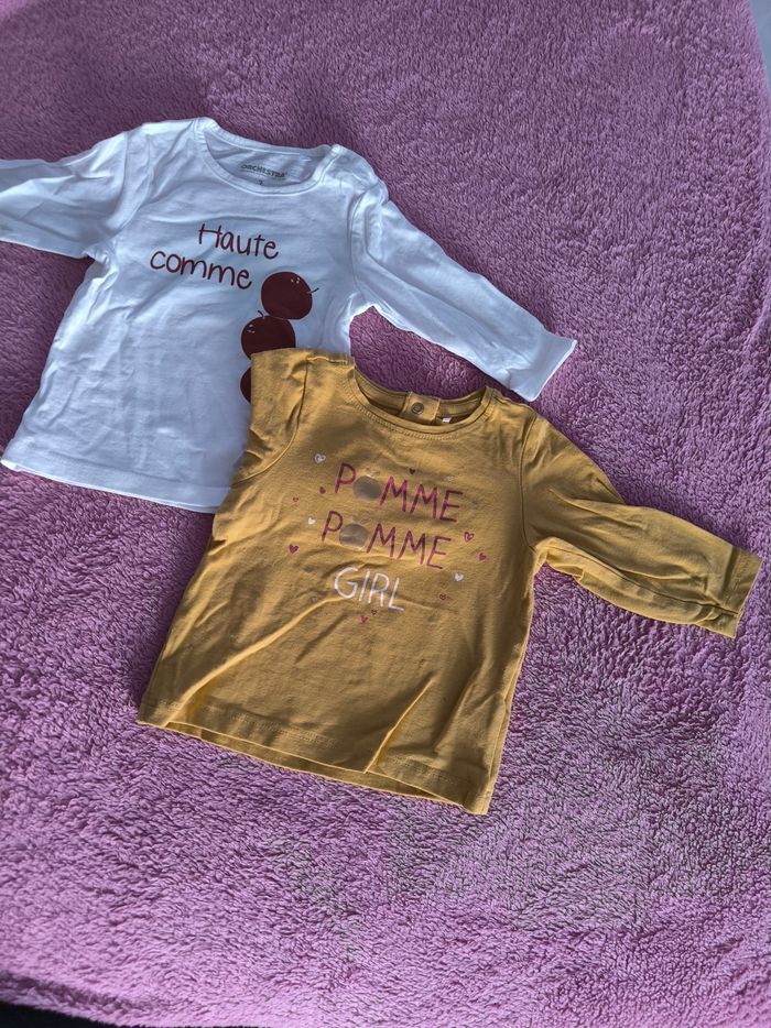 Deux petits pulls manches longues