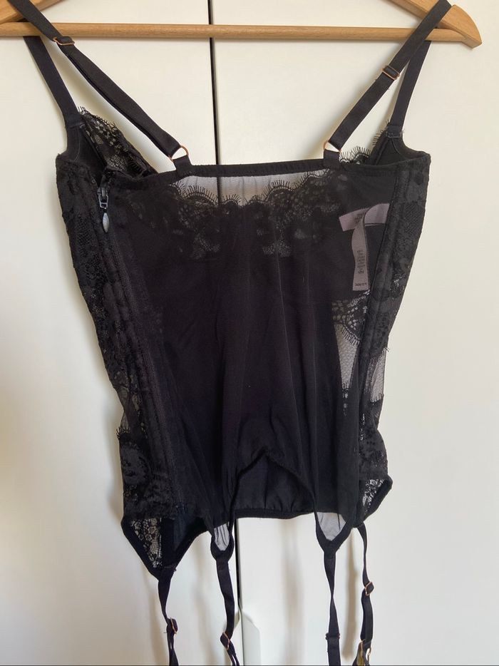 Corset avec dentelle - photo numéro 2
