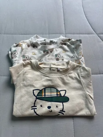 2 tshirts manches longues