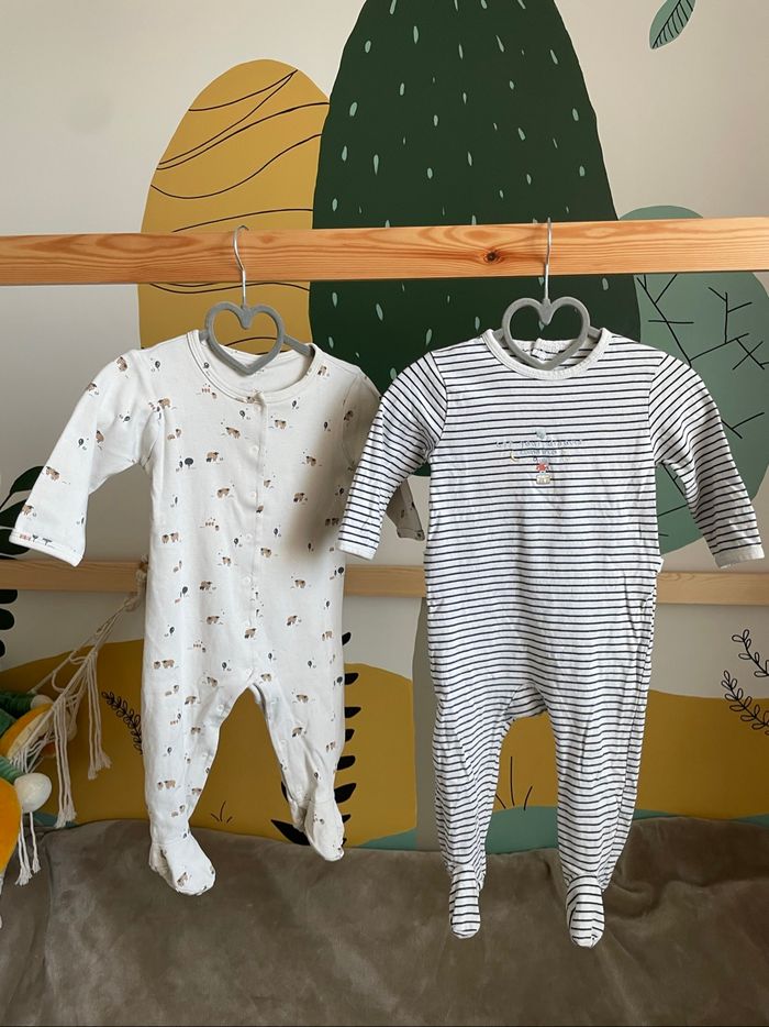 Lot de 2 pyjamas léger tachés