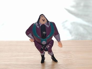 Figurine gouverneur ratcliffe Pocahontas💜1995