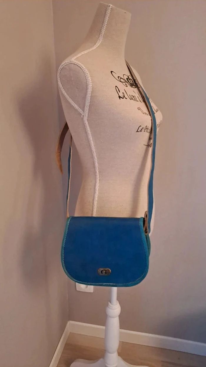 Petit sac à main besace cuir bleu turquoise. Neuf - photo numéro 9