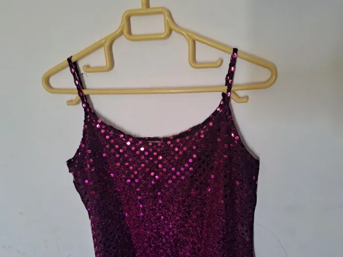 Robe violette transparente à sequins - photo numéro 3