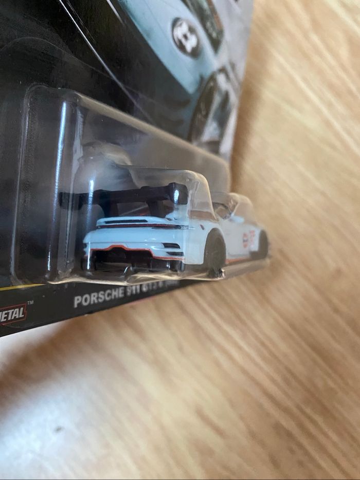 Hot Wheels  | Car Culture  | Circuit Legends | Porsche 911 GT3 R (992)  | 5/5 | FPY86 - JBK65 - photo numéro 2