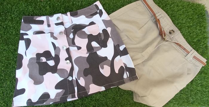 Lot 2 jupes Jennyfer Taille xs