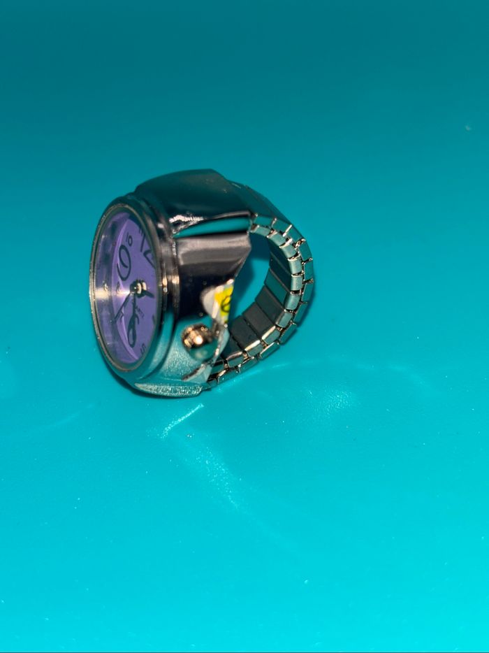 Montre mini à anneau de doigt - photo numéro 8