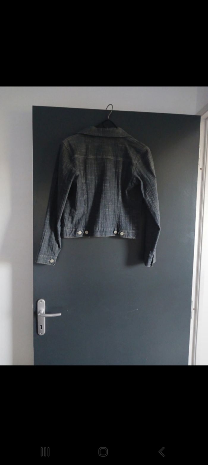 Veste - photo numéro 3