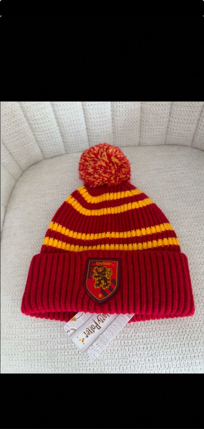 Bonnet avec pompom Harry Potter griffondor rouge neuf