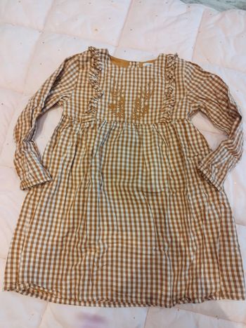 Robe à carreaux
