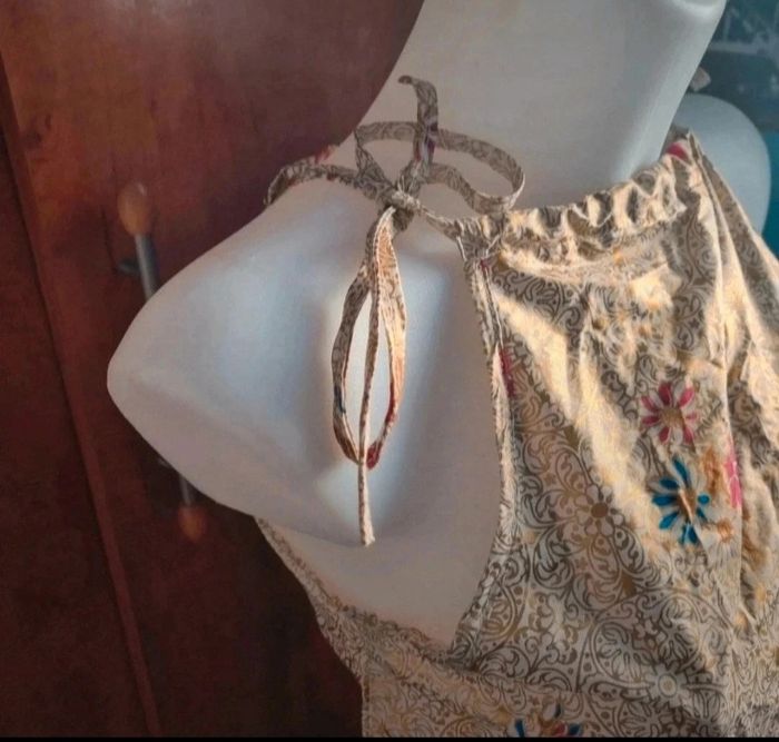 Top motif fleur taille 38/40 - photo numéro 6