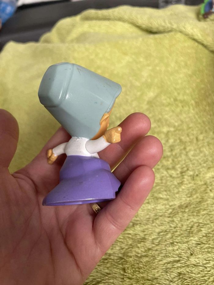 Figurine Jouet Mère Grand Titi et Gros Minet Looney Tunes McDonald’s 2020 - photo numéro 2