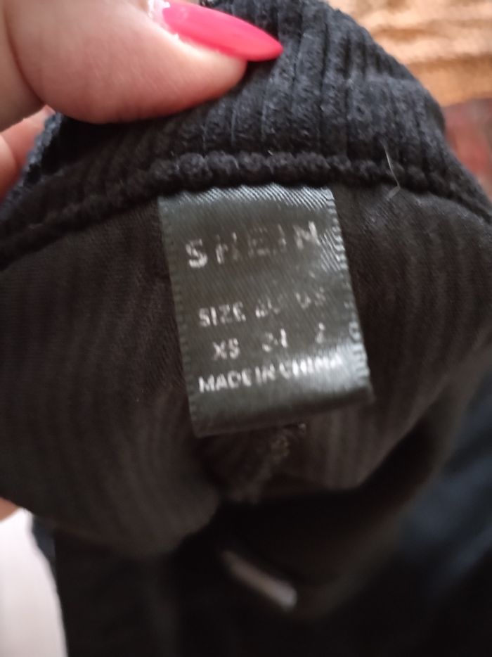 Short femme taille 34 - photo numéro 5