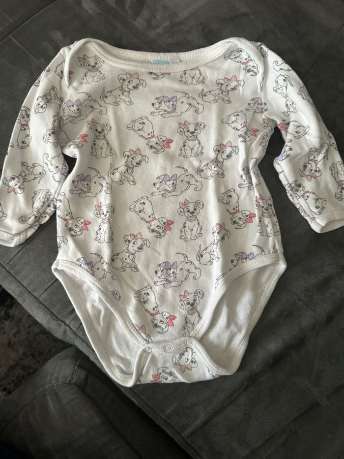 Lot de 6 bodies en taille 12 mois - photo numéro 5