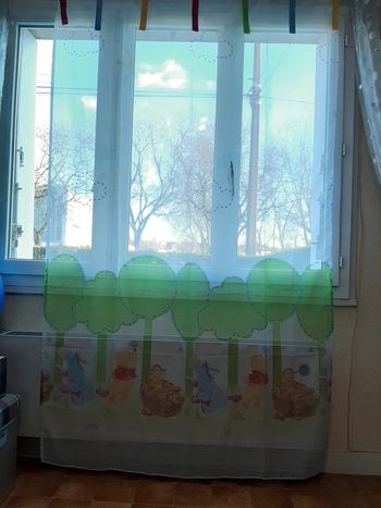 RIDEAU VOILAGE BLANC MOTIFS WINNIE "DISNEY" - 140 x 230 cm - n°16