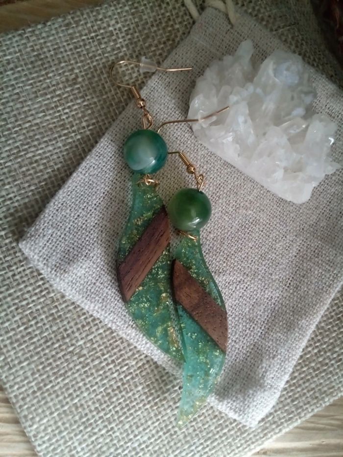 Boucles d'oreilles bohemia bois et pierres - photo numéro 3