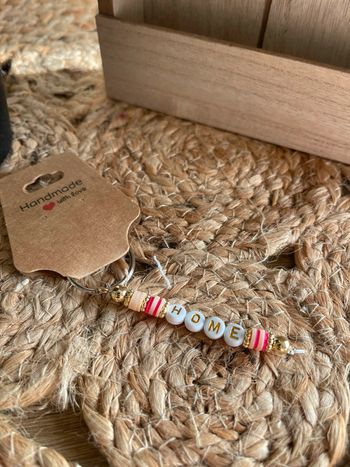 Porte clé perles lettres