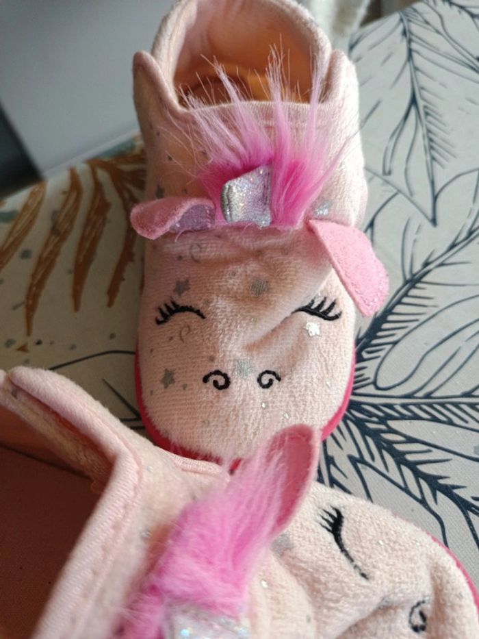 Chaussons licornes taille 27 - photo numéro 5