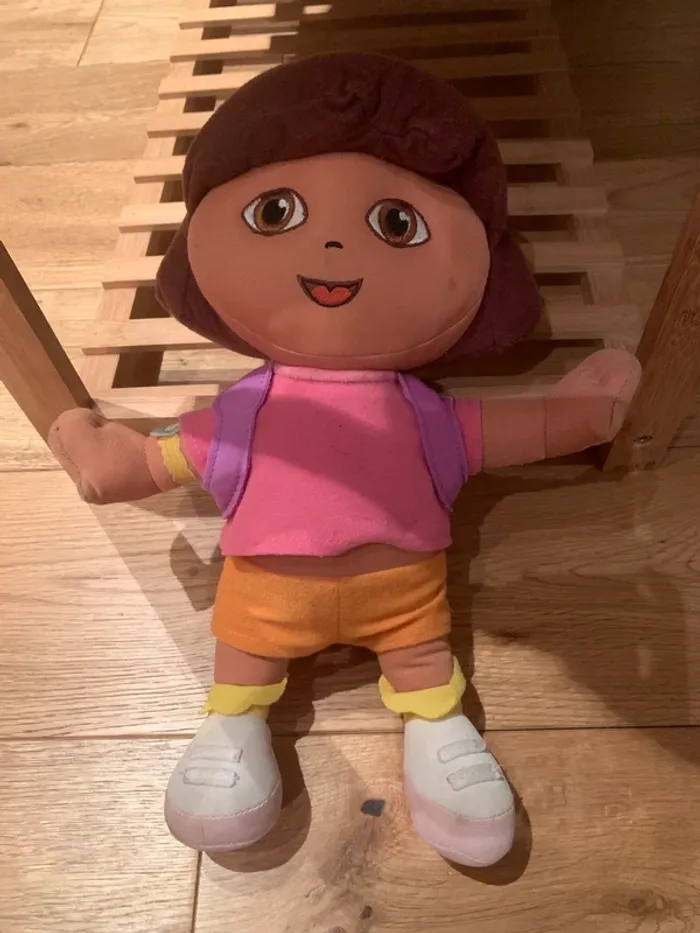 Peluche dora