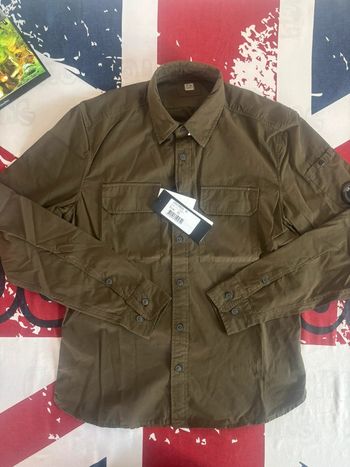 Chemise C.P Company taille xs neuf avec avec étiquette vert foncée/kaki