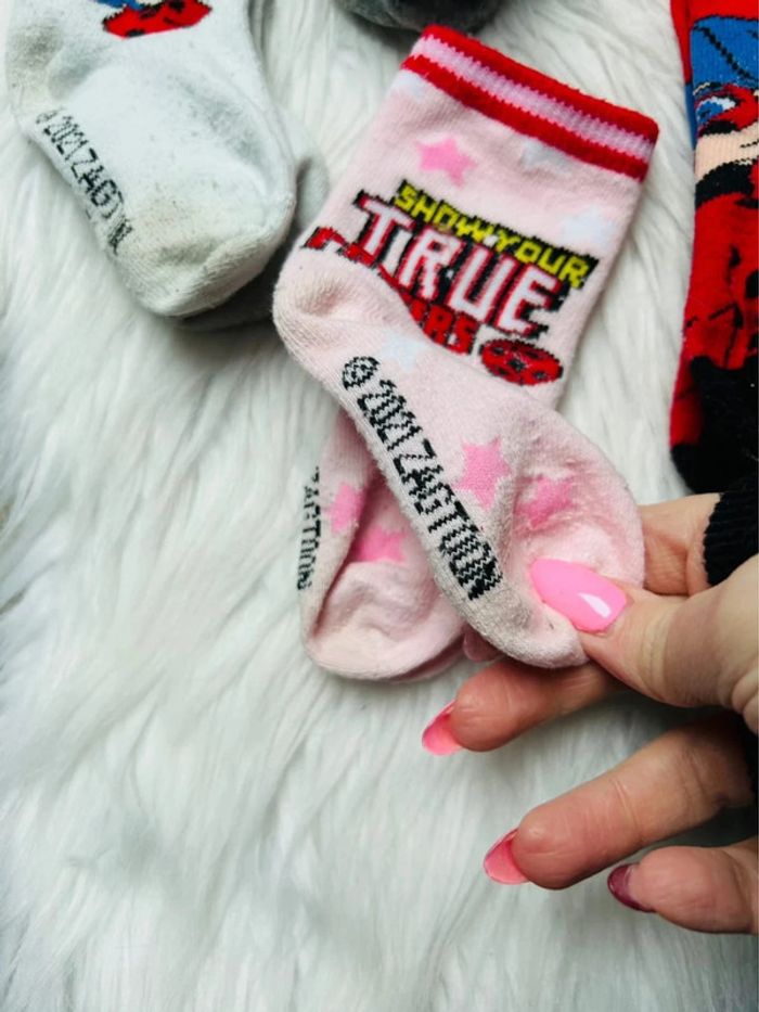 Lot chaussettes Miraculous 24/26 - photo numéro 3