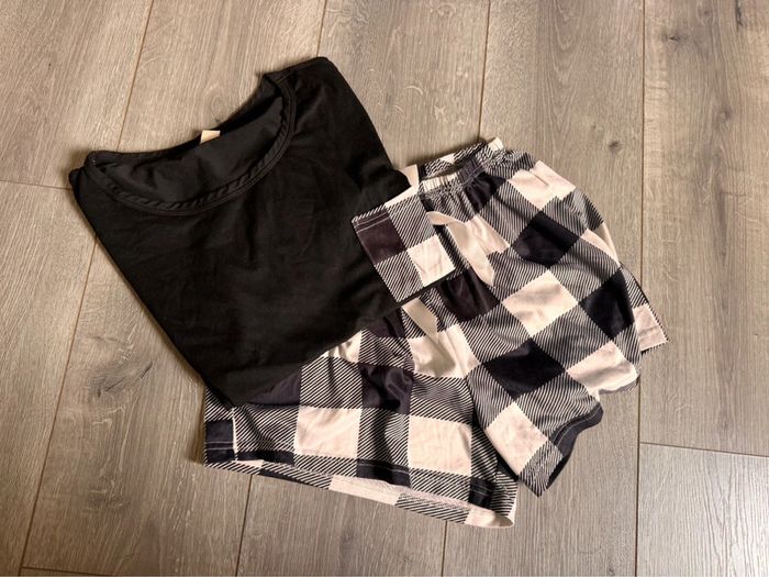 Pyjama noir et blanc à carreaux - photo numéro 2