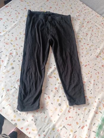 Legging court noir taille 12 ans