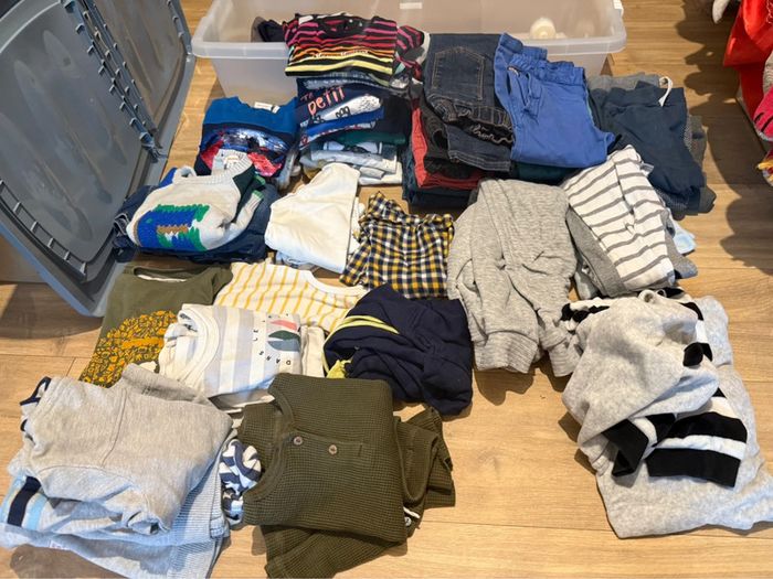 Lot 50 vêtements 2 ans / 24 mois garçon