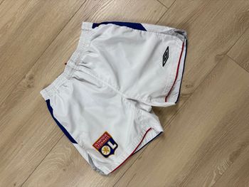 Short football enfant OL vintage umbro 10-11 ans