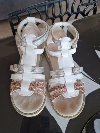 Sandales sandalettes nu pied taille 30 gbb