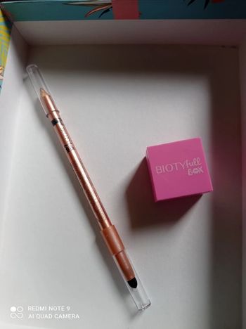 Crayon highlighter Bio rose métallique et embout estompeur + taille crayon, NEUF