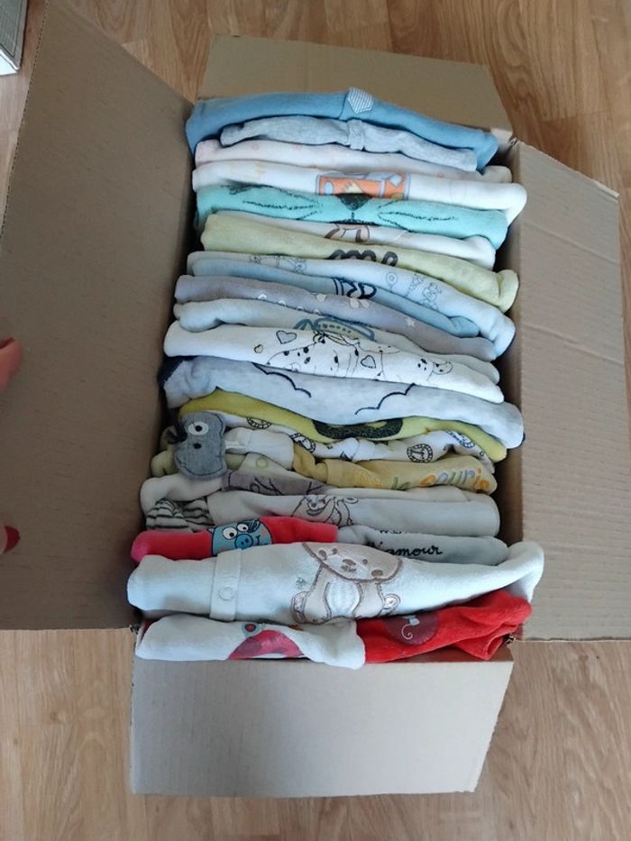 Lot pyjamas 1mois garçon - photo numéro 4