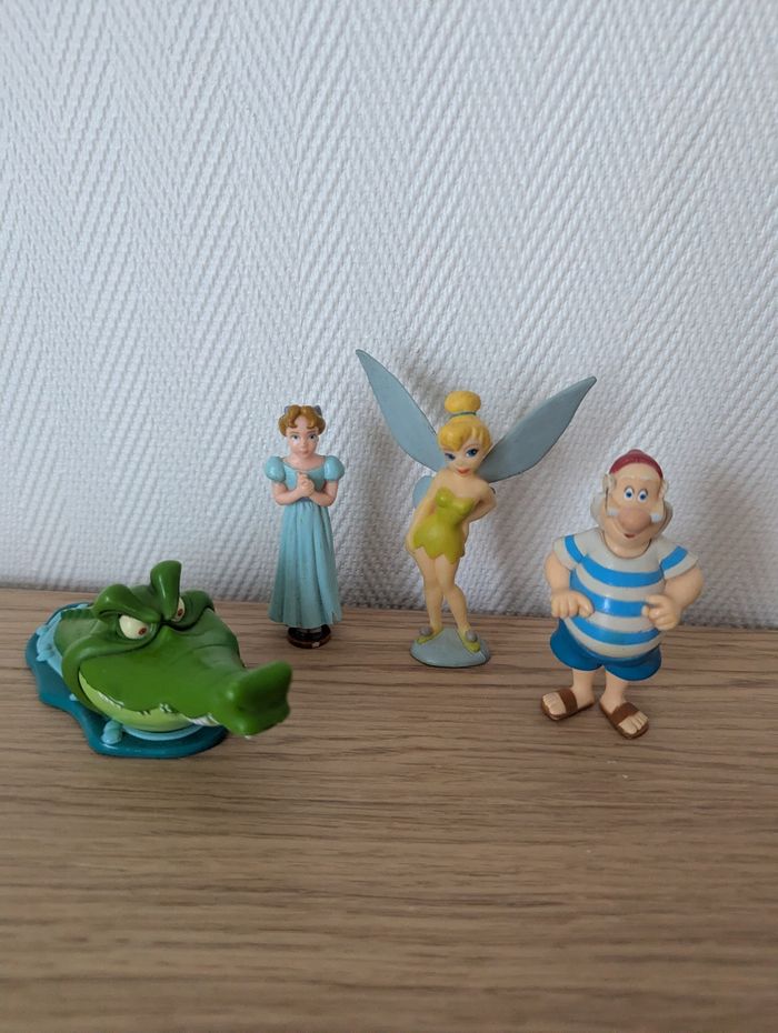 Lot de figurines Disney peter pan