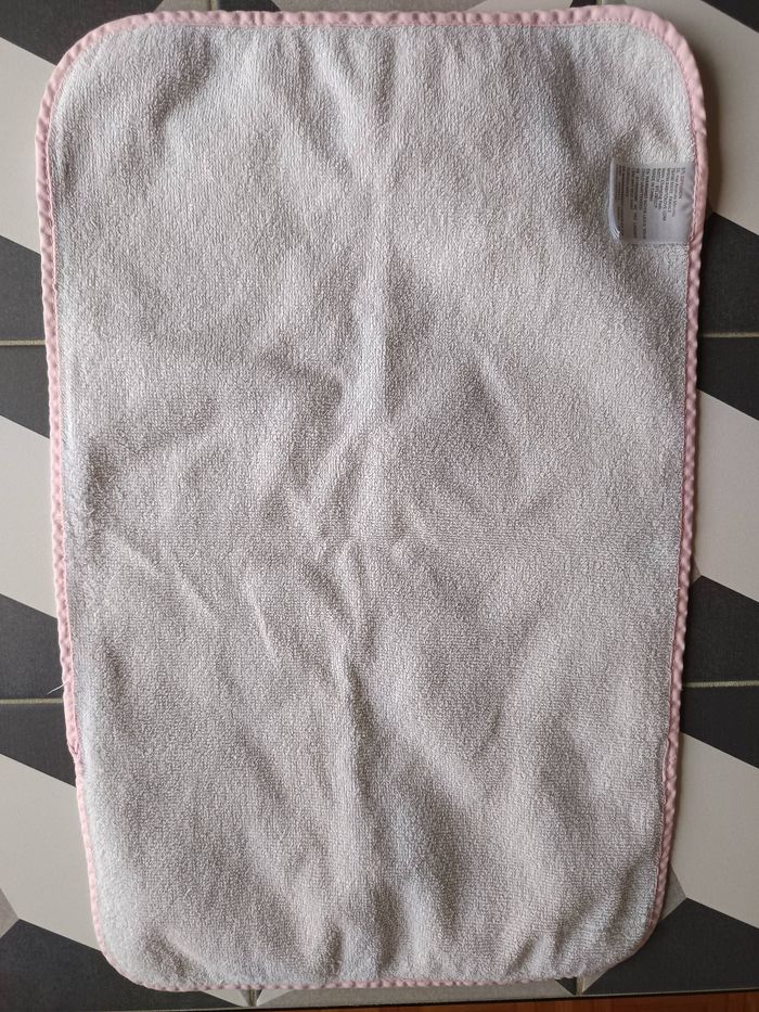 Serviette à langer coeurs Baby to Love - photo numéro 2