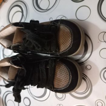 Chaussures à lacets